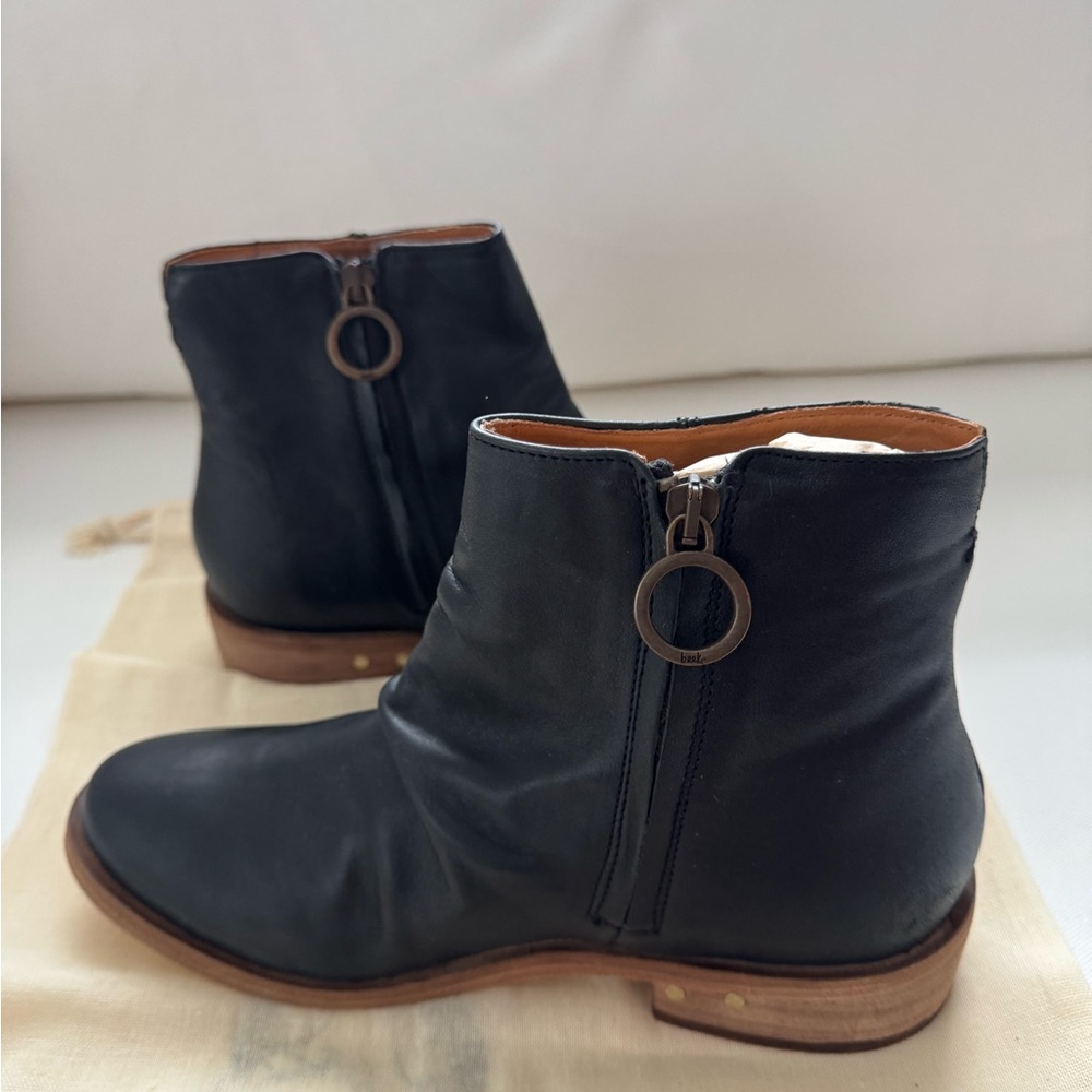 BEEK Handmade In Mexico Leather Quail Booties black